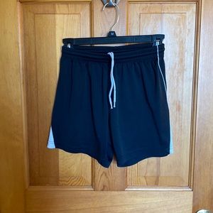 Girls Athletic Challenger Teamwear shorts